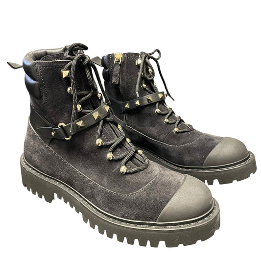 Valentino Garavani Suede Rockstud Cap Toe Combat Boots Black Gold 39.5 / US 9.5