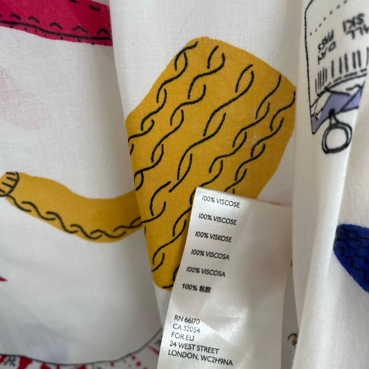 Anthropologie Maeve Snow Day Ski Winter Theme Print Button Up Top Womens Size 6