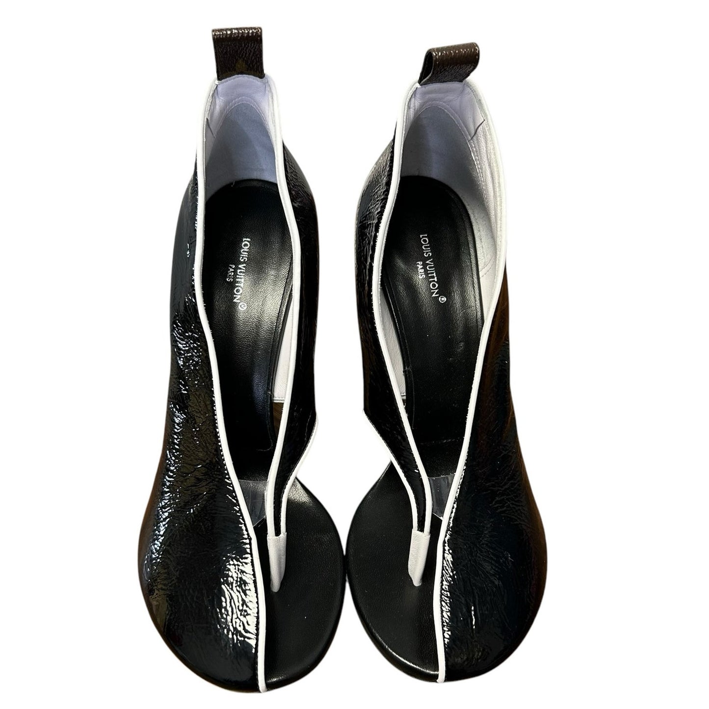 Louis Vuitton Black White Patent Leather Knot Pump Heels Womens 39 / US 9