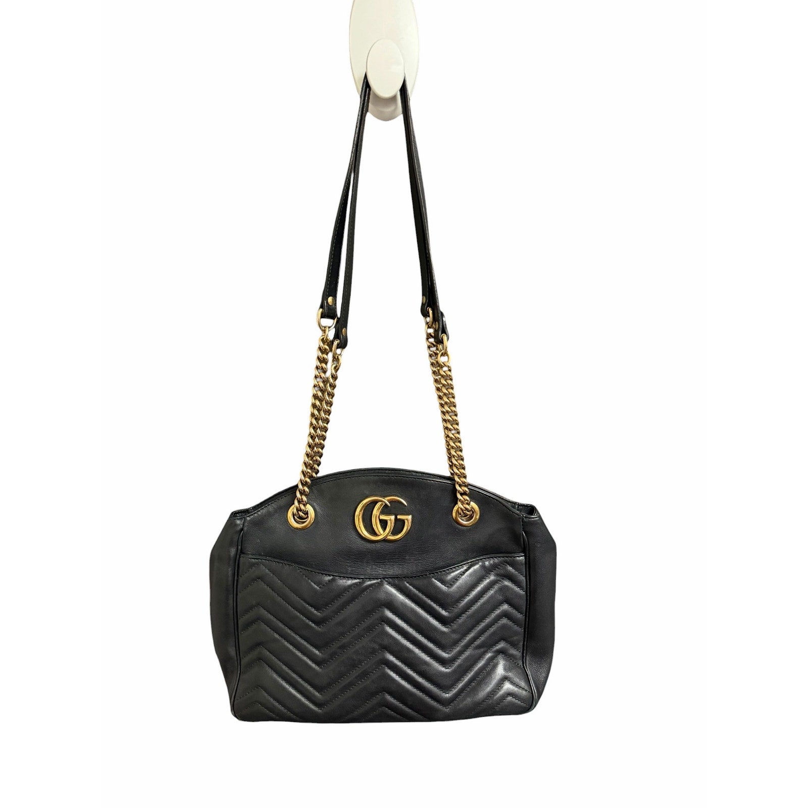 Gucci GG Marmont Black Quilted Leather Handbag Gold Toned Logo Classic Luxury