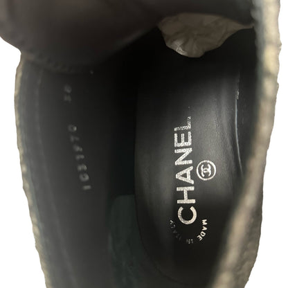 New in Box Chanel Lace Up Dark Grey Suede Calfskin Ankle Boots Womens 38 / US 7