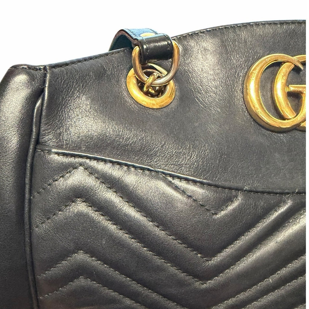 Gucci GG Marmont Black Quilted Leather Handbag Gold Toned Logo Classic Luxury