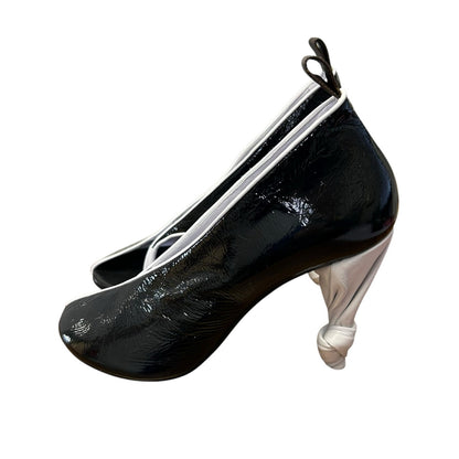 Louis Vuitton Black White Patent Leather Knot Pump Heels Womens 39 / US 9
