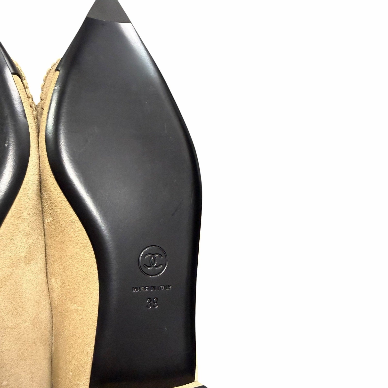 Chanel Beige Black Suede Leather Pointed Toe Flower Applique Flat Size 39 / US 8