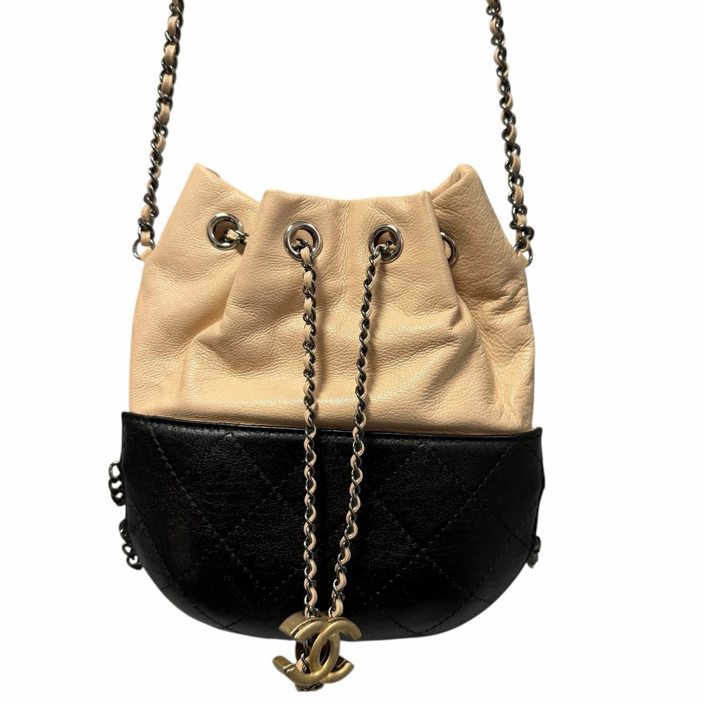 Chanel Gabrielle Bucket Bag Beige Black Quilted Leather CC Logo Chain Link Strap