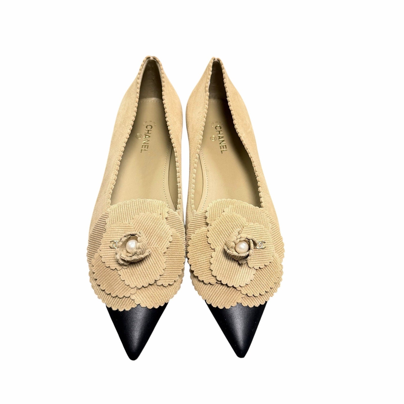Chanel Beige Black Suede Leather Pointed Toe Flower Applique Flat Size 39 / US 8