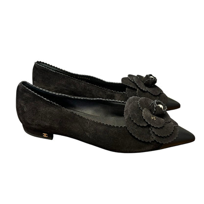 Chanel Black Suede Camelia Flower Faux Pearl Pointed Toe Flats Womens 39 / US 9