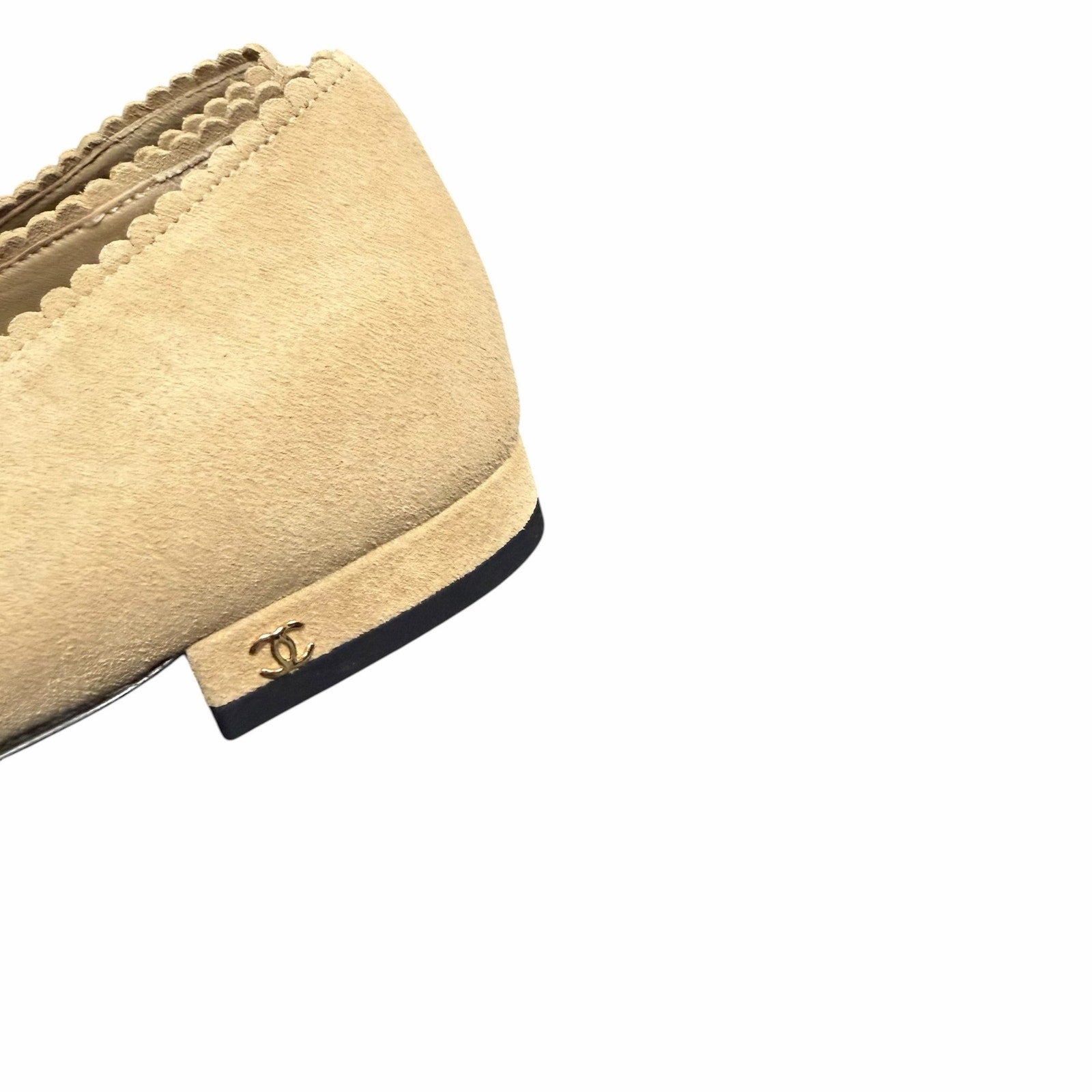 Chanel Beige Black Suede Leather Pointed Toe Flower Applique Flat Size 39 / US 8