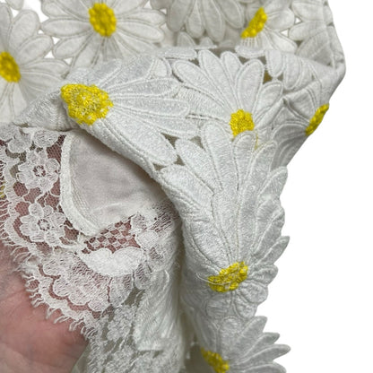 Dolce & Gabbana White Yellow Daisy Macrame Sheath Mini Dress Womens 38 / US 2