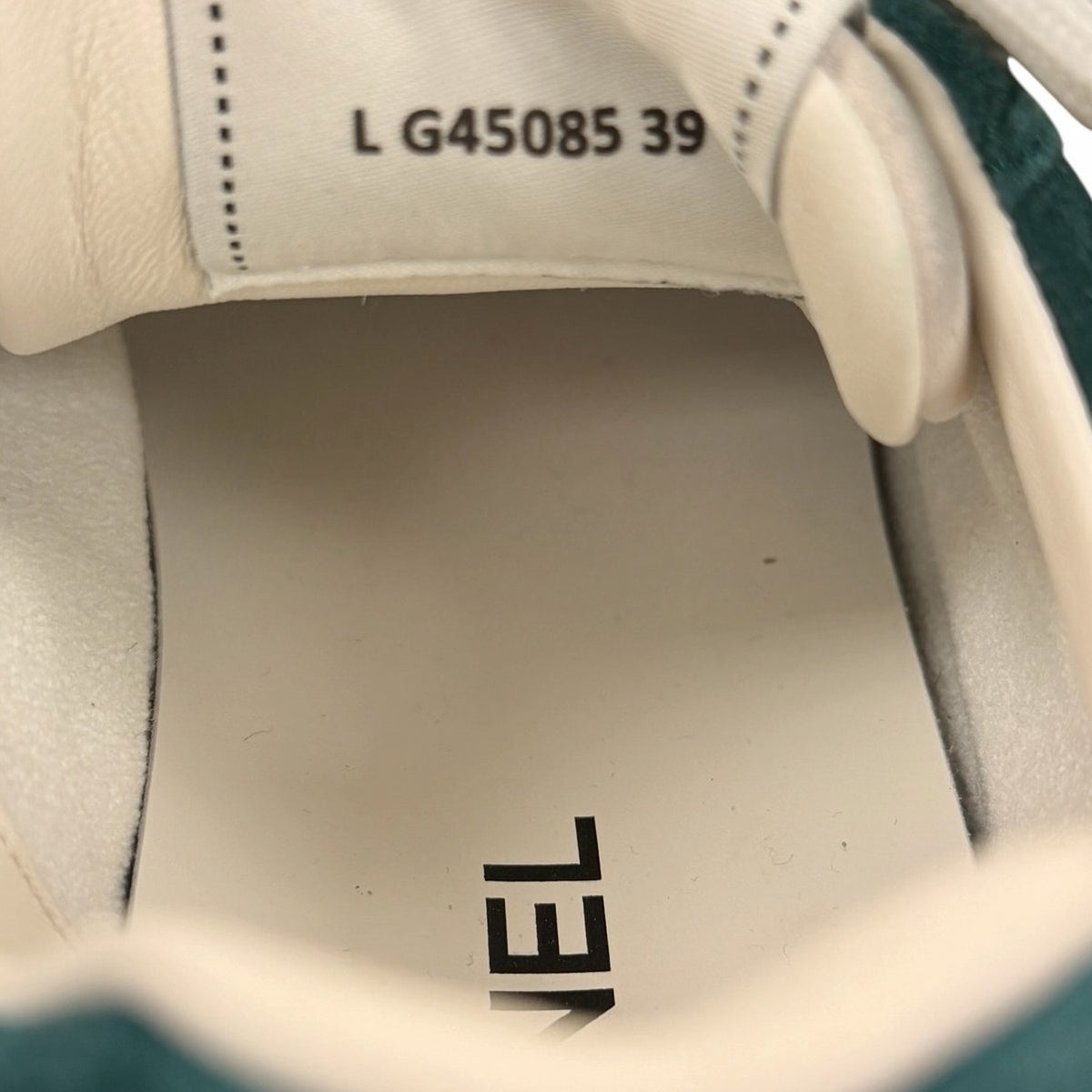 Chanel 2023 Interlocking CC Logo Sneakers Green Suede Womens 39 / US 9 Sporty