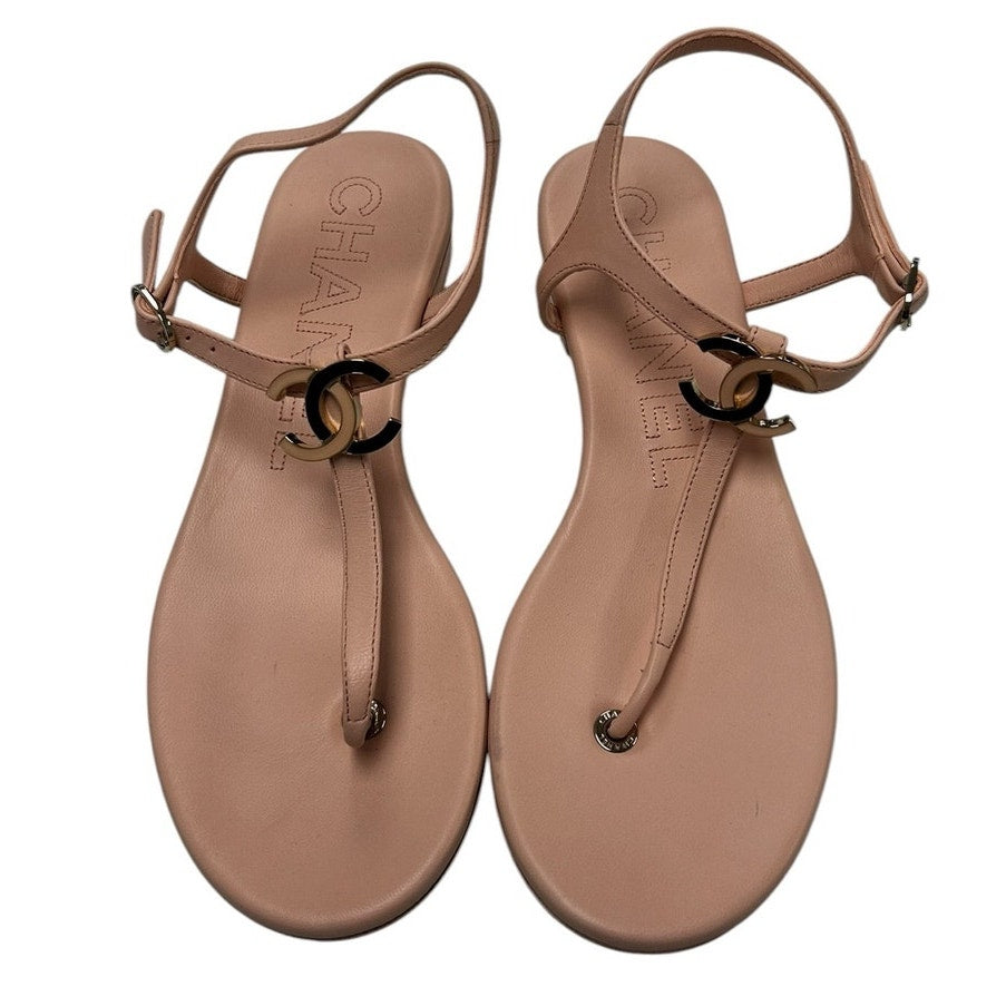 Chanel Blush Pink Interlocking CC Logo Leather T-Strap Sandals Womens 39 / US 9