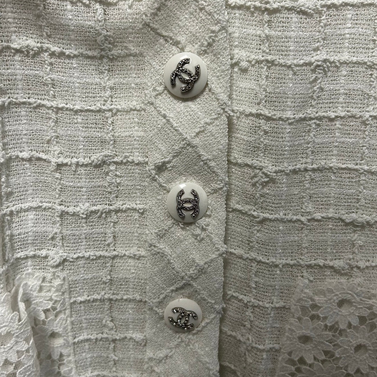 NWT Chanel White Cruise Collection Tweed & Lace Mini Dress Womens 36 / US 4