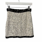 NWT Chanel 2023 Sequin Knit Mini Skirt White Black Silver Gold Womens 36 / US 4