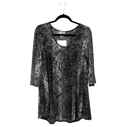 NWT Jordan Taylor Snake Skin Print Long Sleeve Scoop Neck Top Womens Large