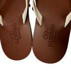 Valentino Garavani Ivory Rockstud Leather Flat Thong Sandal Womens 39 / US 9
