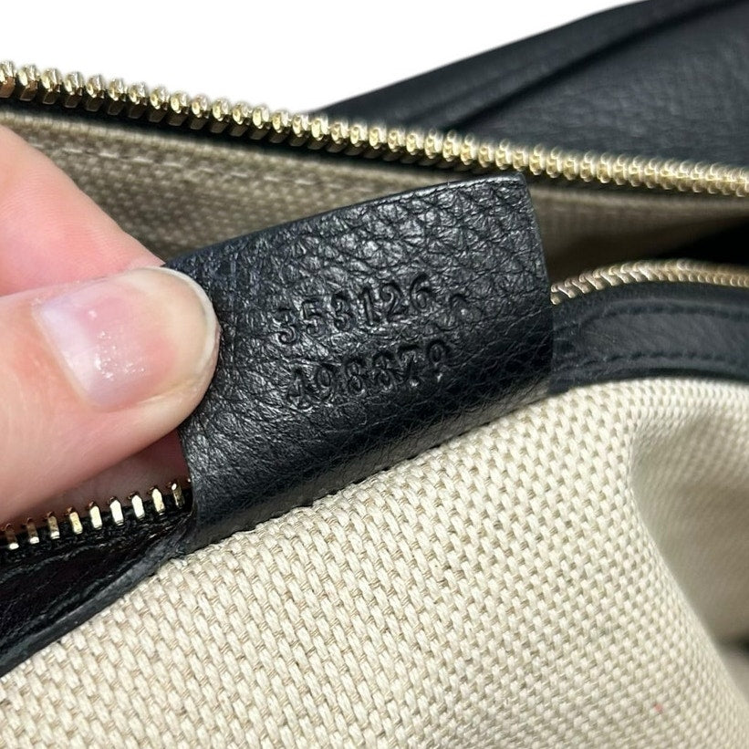 Gucci Black Pebbled Calfskin Leather Soho Double Chain Zip Shoulder Bag