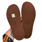 Valentino Garavani Ivory Rockstud Leather Flat Thong Sandal Womens 39 / US 9