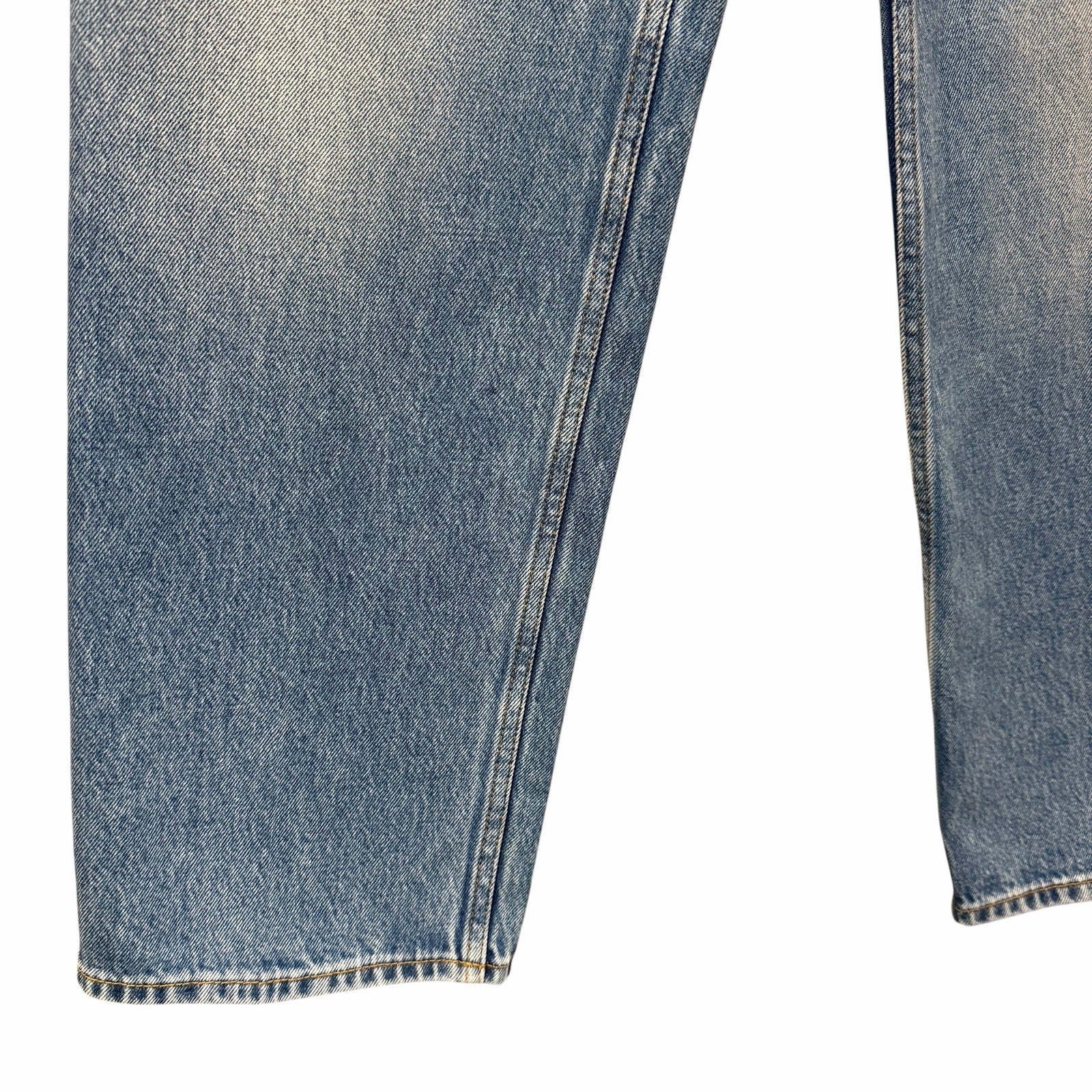 NWT Gucci Straight Fit Denim Pant Light Blue Wash Button Fly Jean Size 24 / US 2