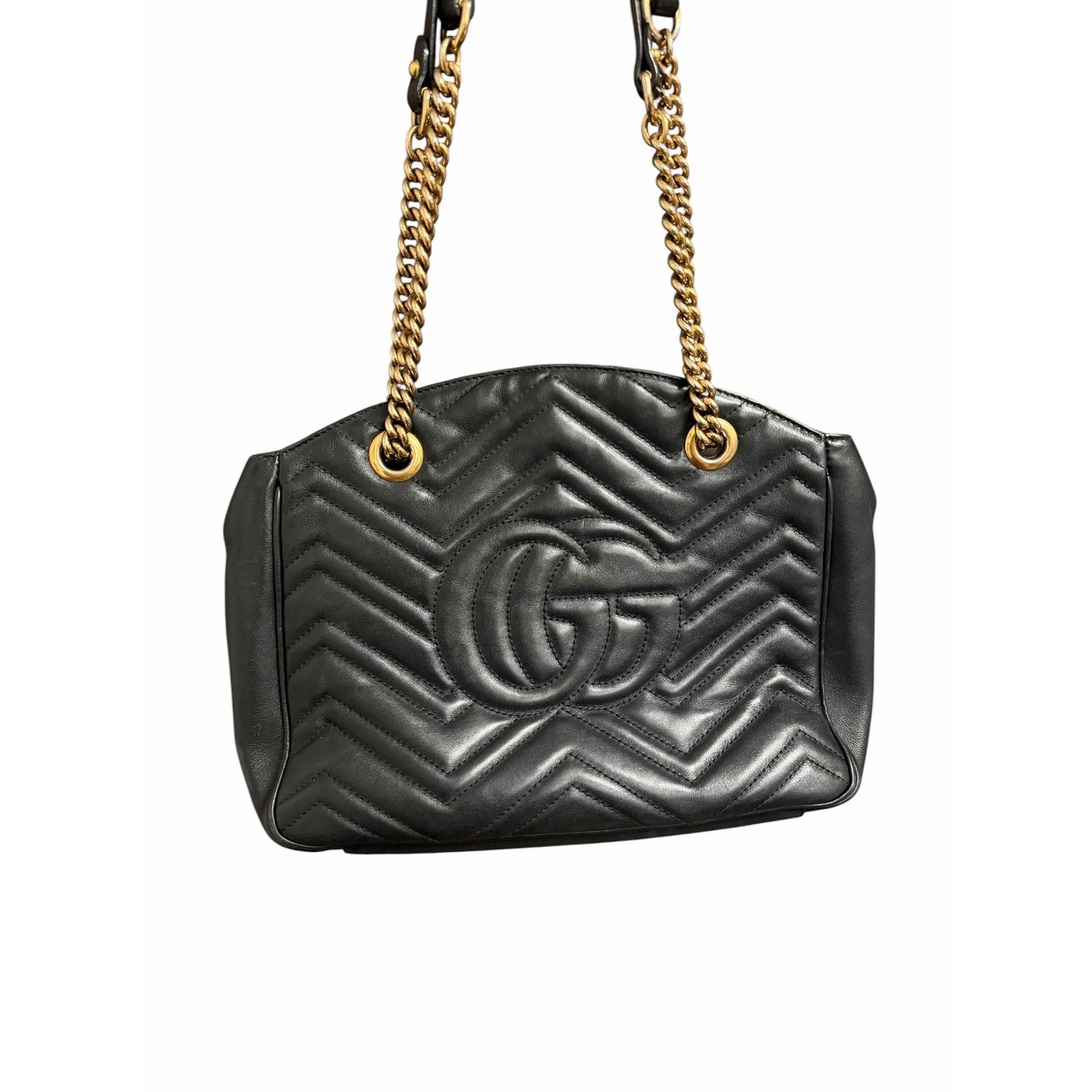 Gucci GG Marmont Black Quilted Leather Handbag Gold Toned Logo Classic Luxury