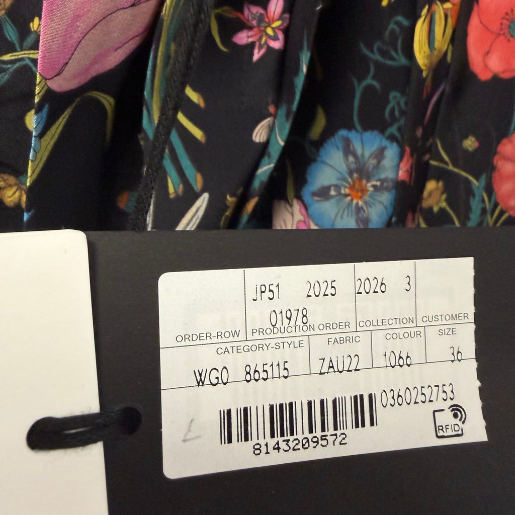 NWT Gucci Silk Pleated Midi Skirt Macro Floral Black Multi Size IT 36 / US 0