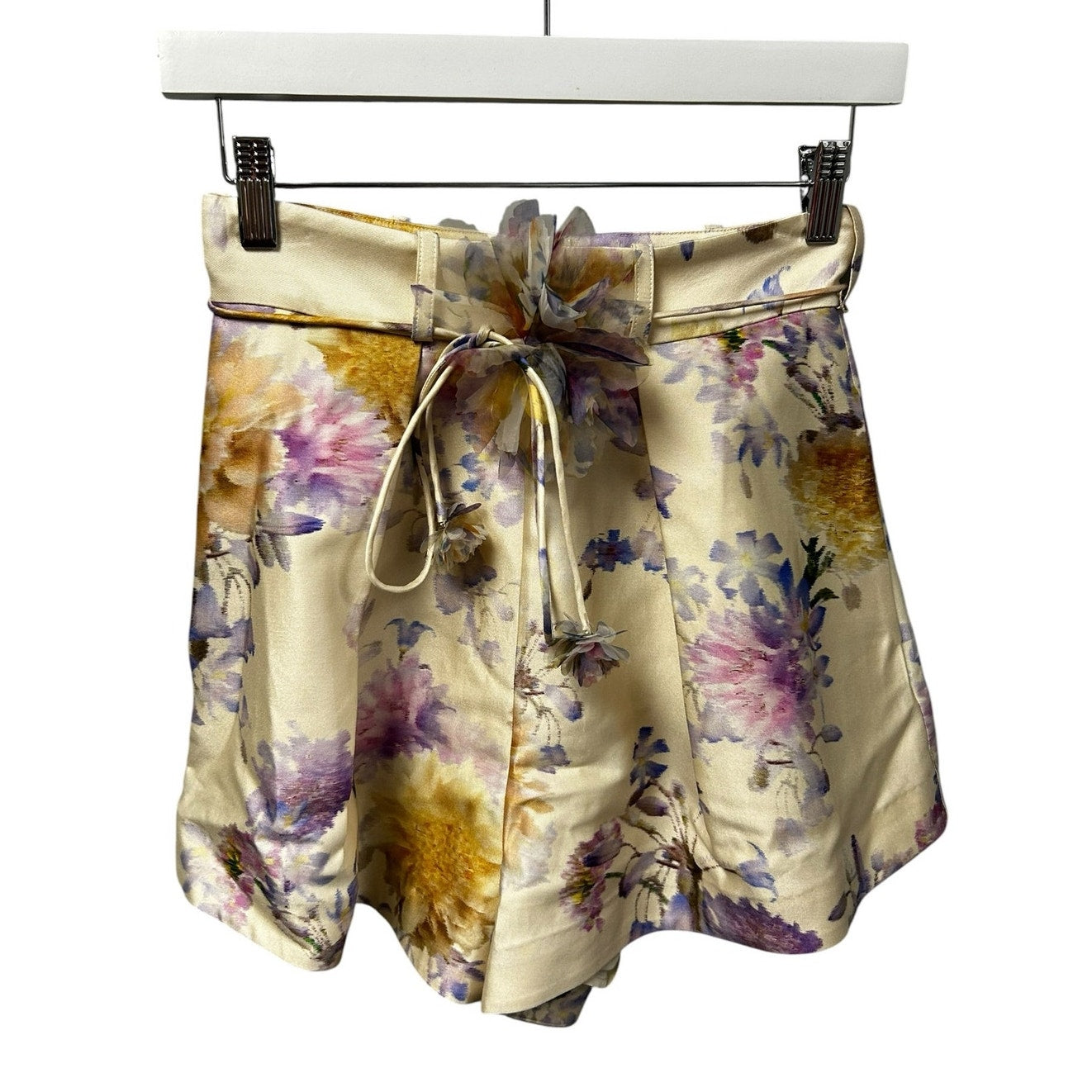 NWT Zimmermann Cream Dahlia Luna High Rise Tuck Belted Short Womens US 4