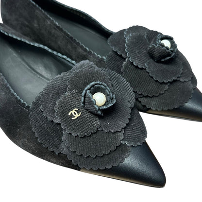 Chanel Black Suede Camelia Flower Faux Pearl Pointed Toe Flats Womens 39 / US 9