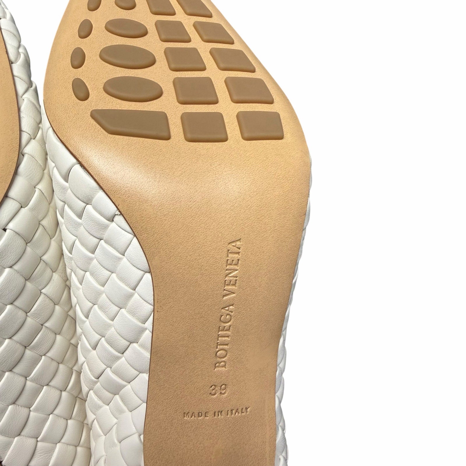 Bottega Veneta Sofia Intrecciato Woven Leather Pumps White Womens IT 39 / US 9