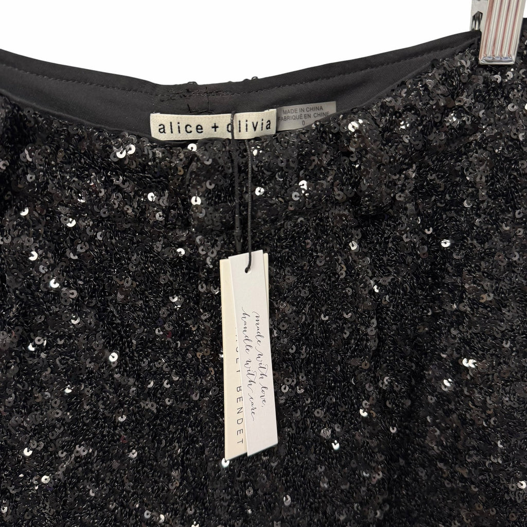 NWT Alice + Olivia Conry Sequin Cuff Short Black High Rise Womens Size 0