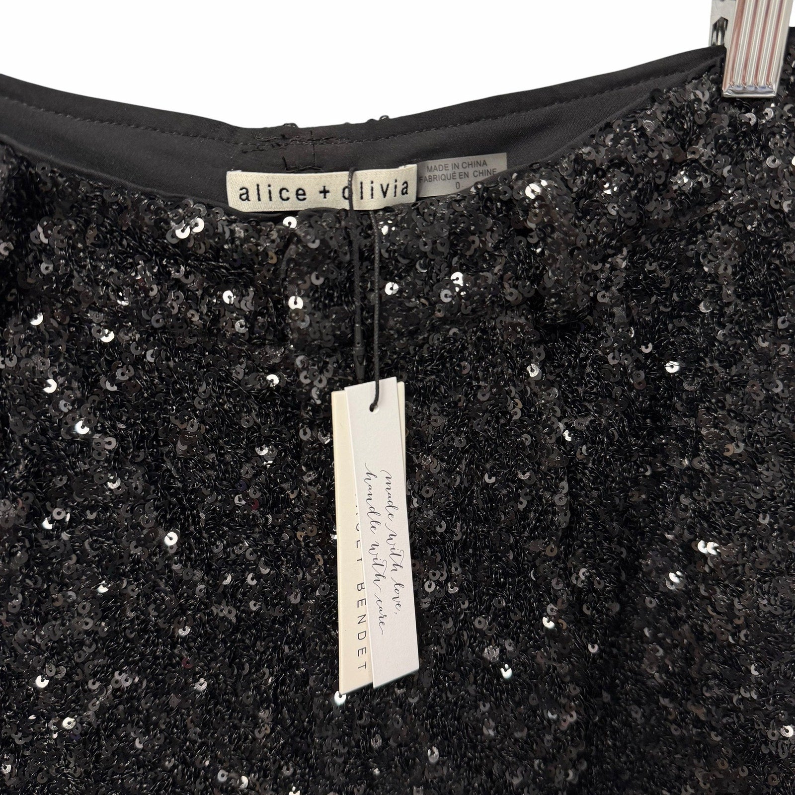 NWT Alice + Olivia Conry Sequin Cuff Short Black High Rise Womens Size 0