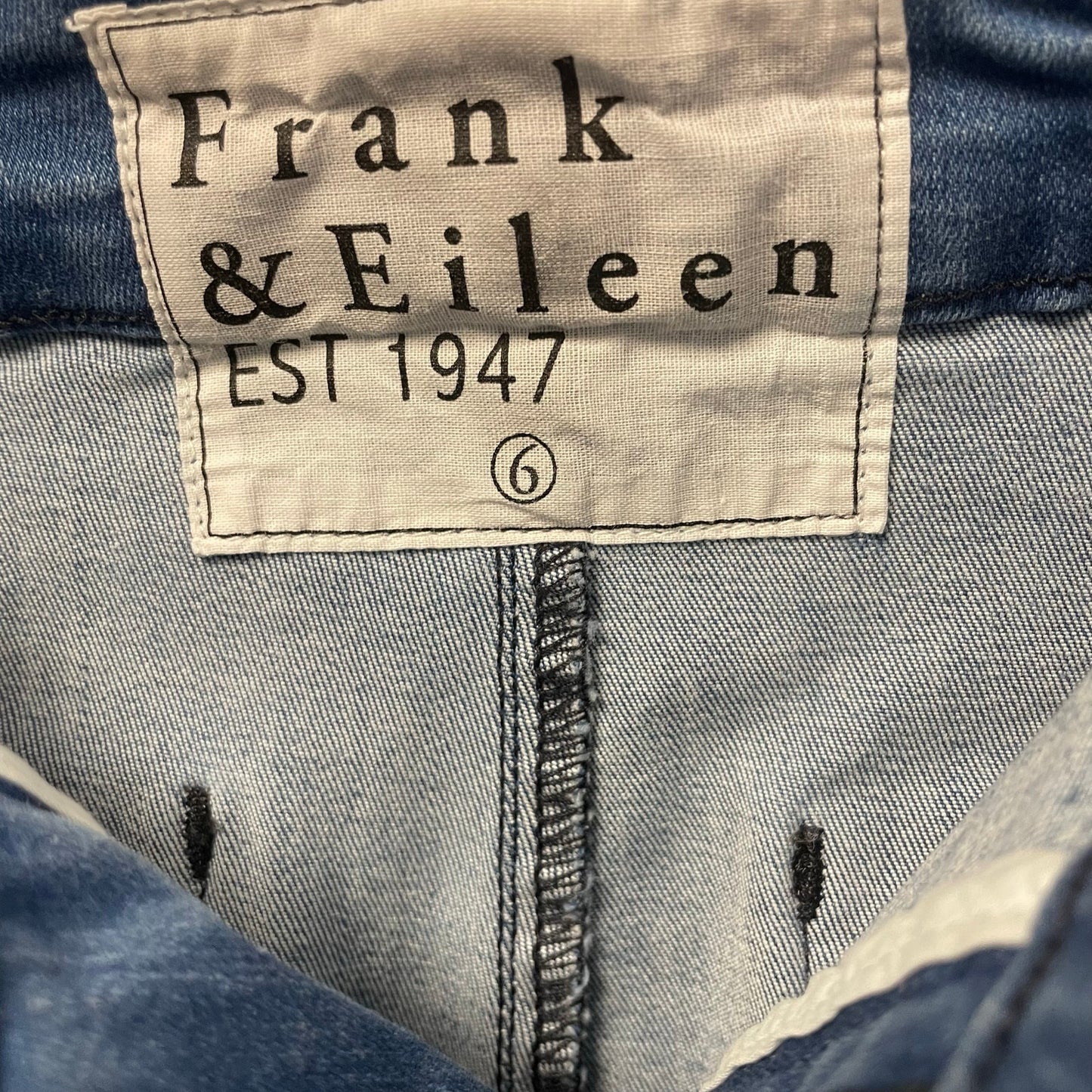 Frank & Eileen Kinsale Light Wash Denim Raw Hem Cropped Jean Womens Size 6