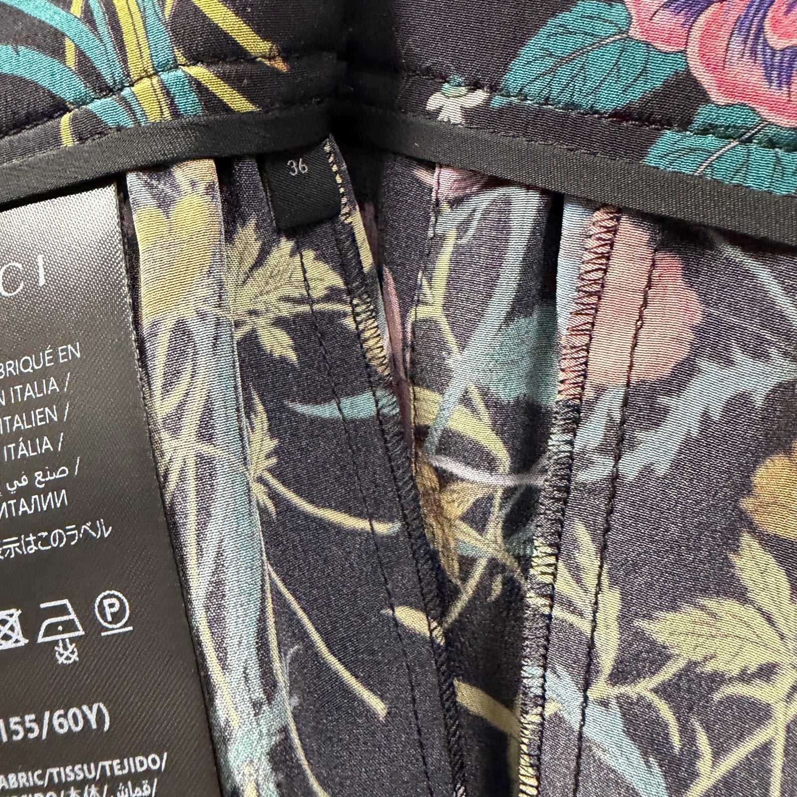 NWT Gucci Silk Pleated Midi Skirt Macro Floral Black Multi Size IT 36 / US 0